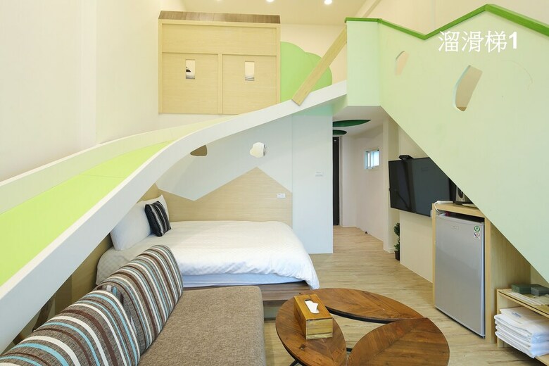 Hotel Happiness Yes Hostel