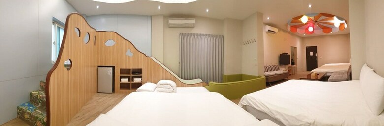 Hotel Happiness Yes Hostel
