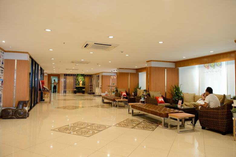 Hotel Zen Rooms Ratchaprarop