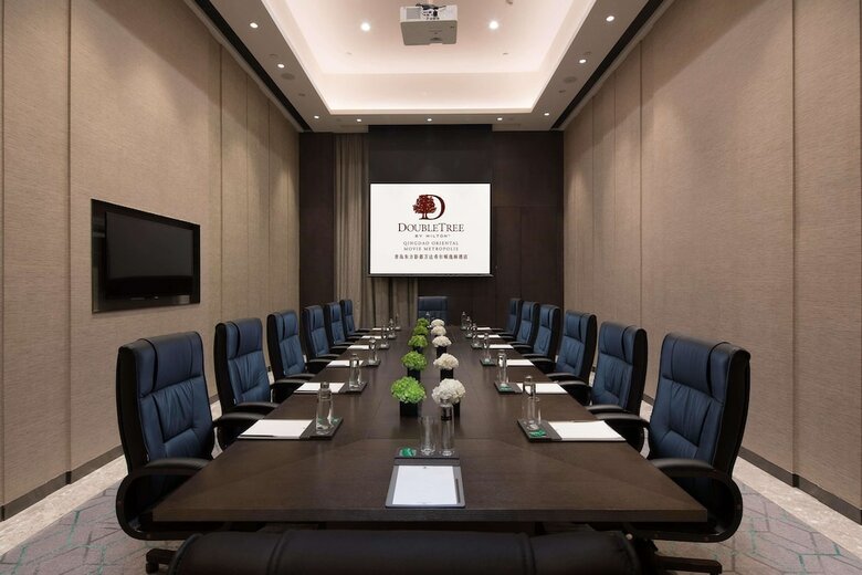 Hotel Doubletree By Hilton Qingdao Oriental Movie Metropolis