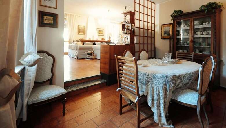 Villa Marisa Bed Breakfast And Books