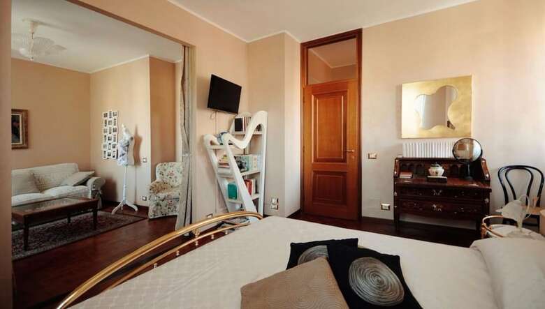 Villa Marisa Bed Breakfast And Books