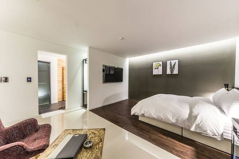Suwon Saint Hotel