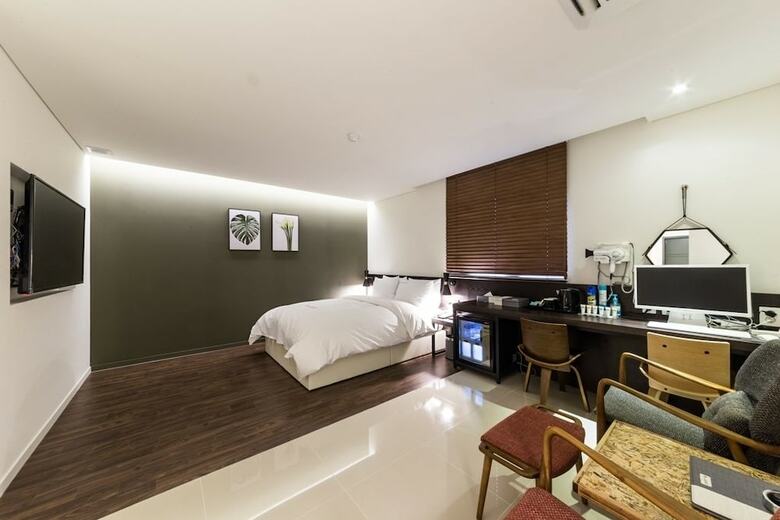 Suwon Saint Hotel
