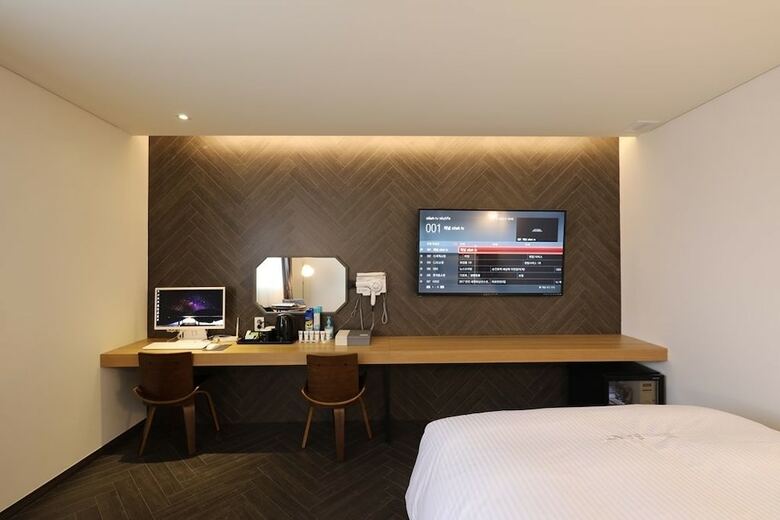 Suwon Saint Hotel