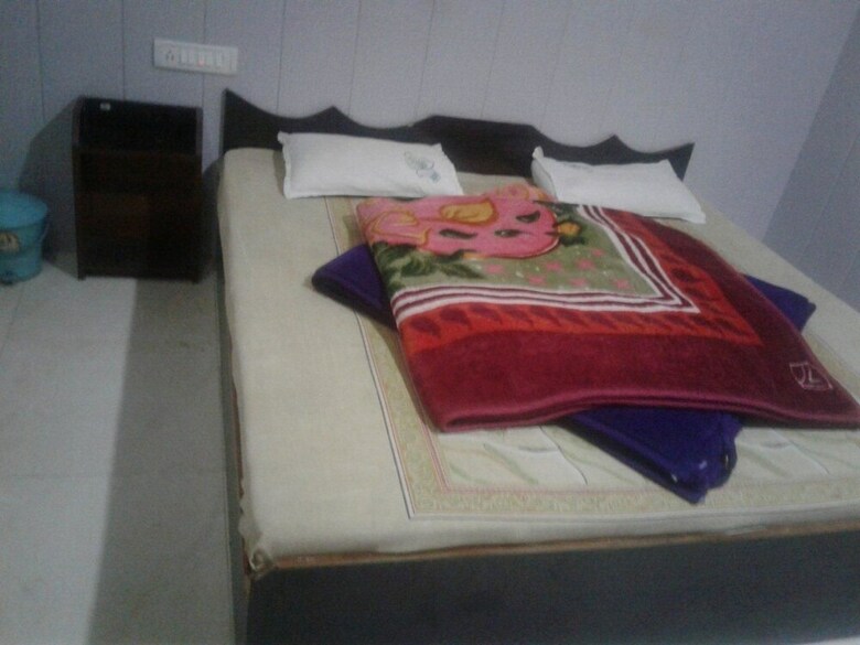 Hotel Neelam Raj