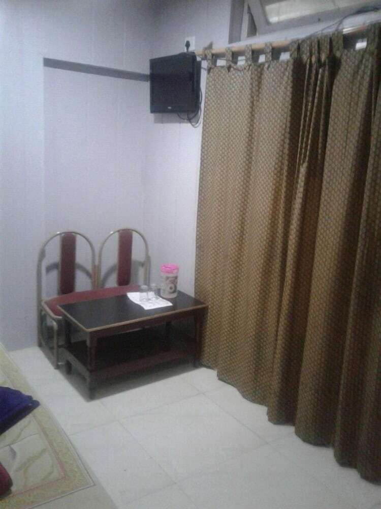 Hotel Neelam Raj
