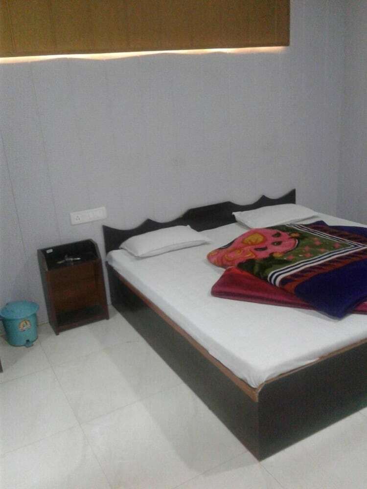 Hotel Neelam Raj