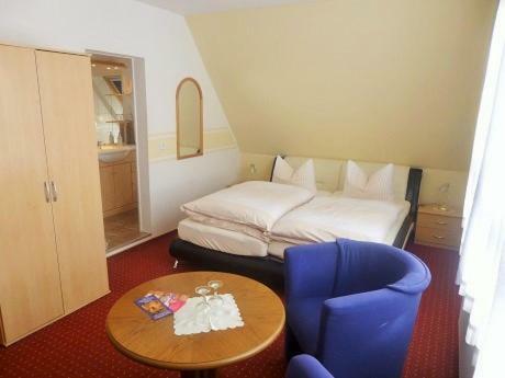 Hostal Hotel Waldhaus-hutzelh�h