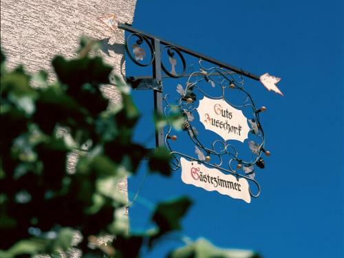 Hostal Weingut Gutssch�nke Rademacher