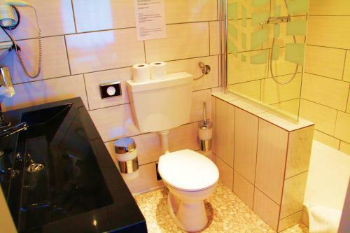 Hotel Holl Garni