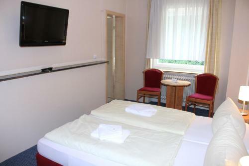 Hotel Holl Garni