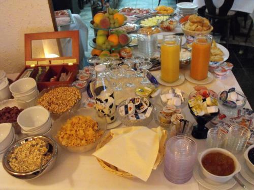 Hotel Holl Garni