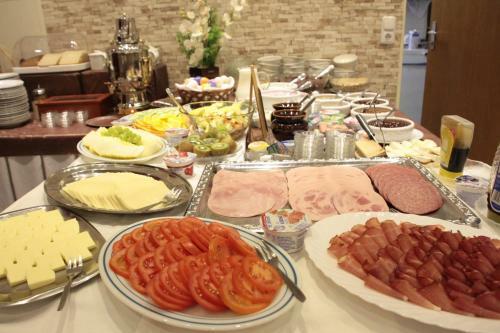 Hotel Holl Garni