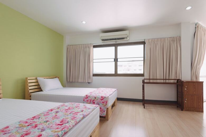 Hostal Baansu Hostel
