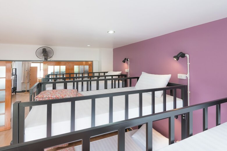 Hostal Baansu Hostel