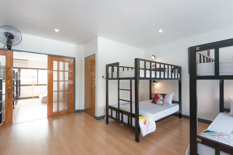 Hostal Baansu Hostel