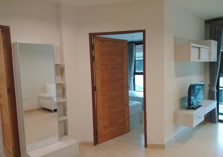 Hotel Abani Jomtien Inn