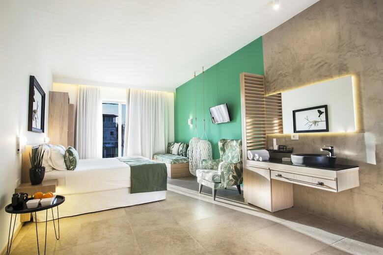 Hotel Kalamaki Luxury Suites