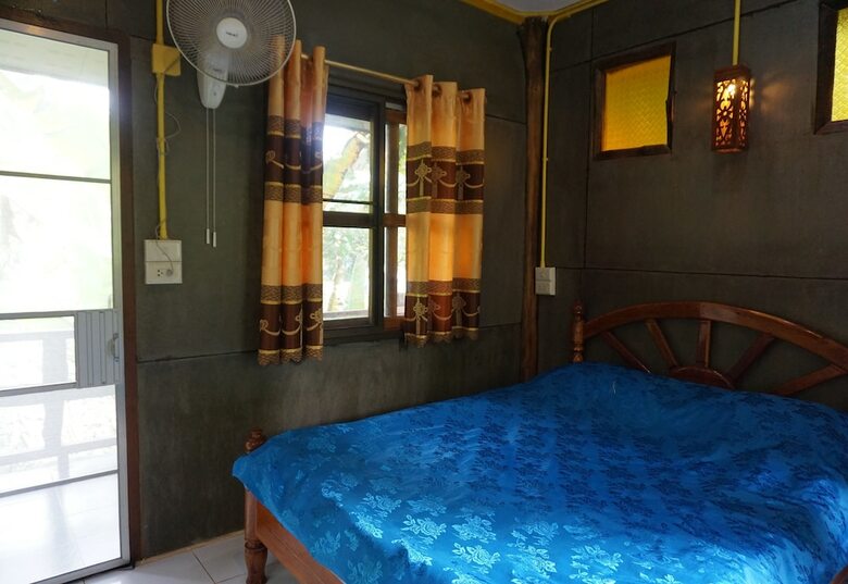 Hotel Baan Suan Boon Resort