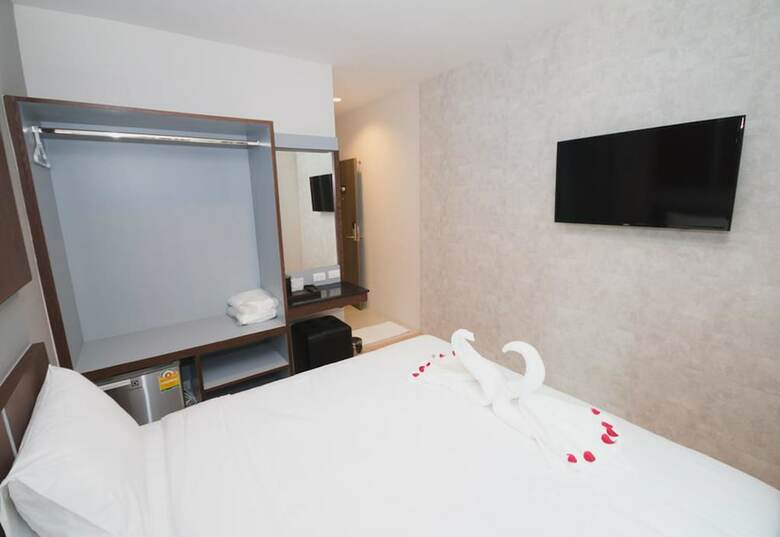 The Y Smart Hotel