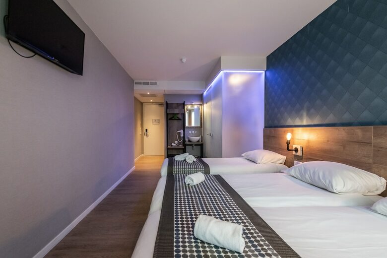 Melrose Hotel