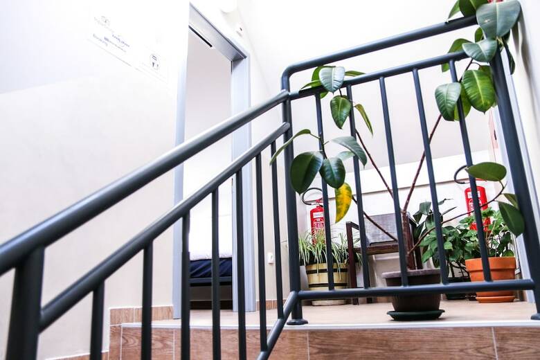 Hostal Varad Inn Hostel And Cafe