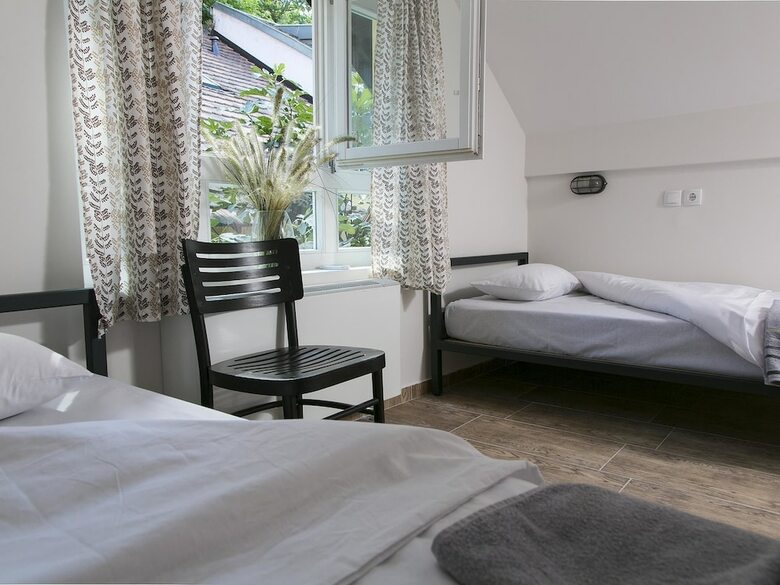 Hostal Varad Inn Hostel And Cafe