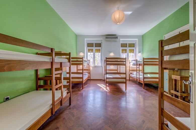 Hostal Adriatic Hostel