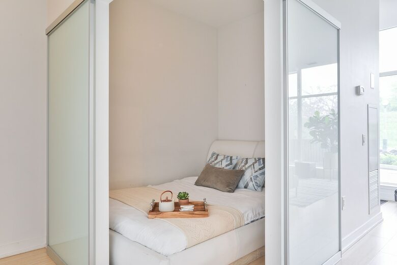 Gorgeous 2 Storey Townhouse