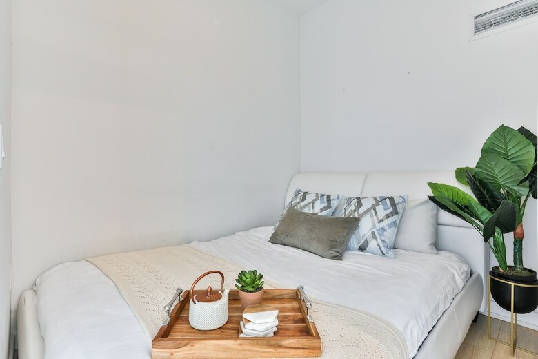 Gorgeous 2 Storey Townhouse