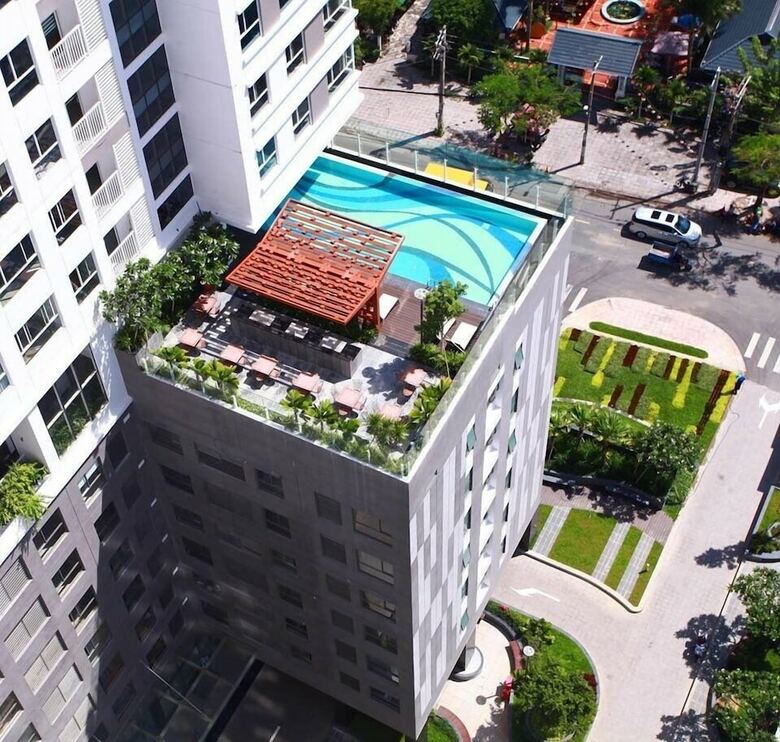 Five Star Studio Apartment Near Airport