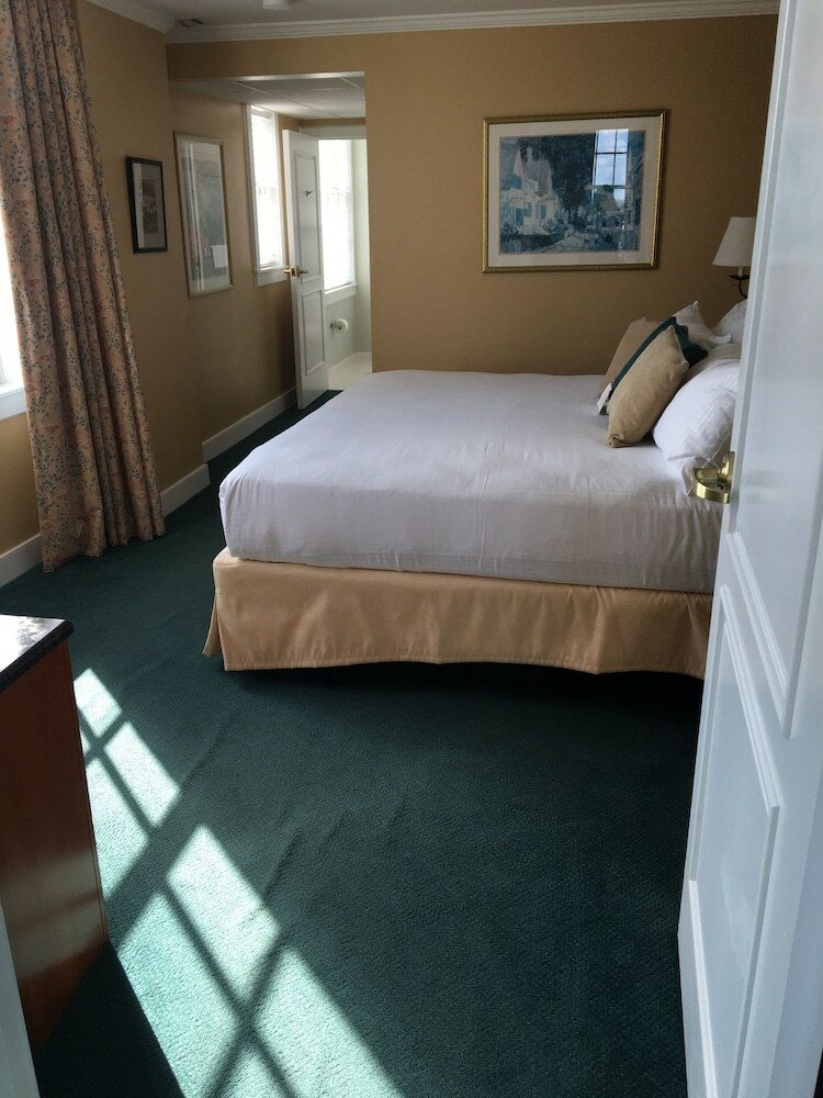 The Terrace Hotel