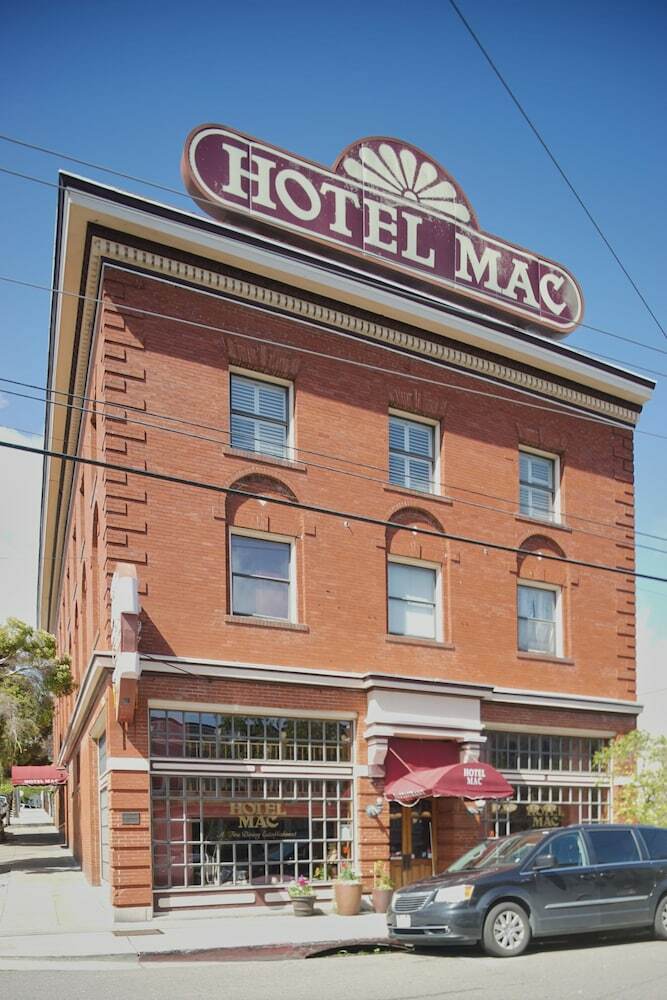 Hotel Mac