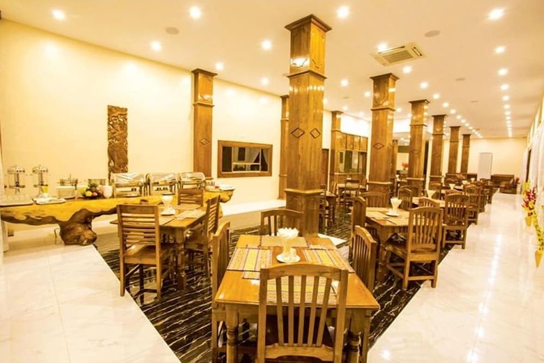81 Central Hotel