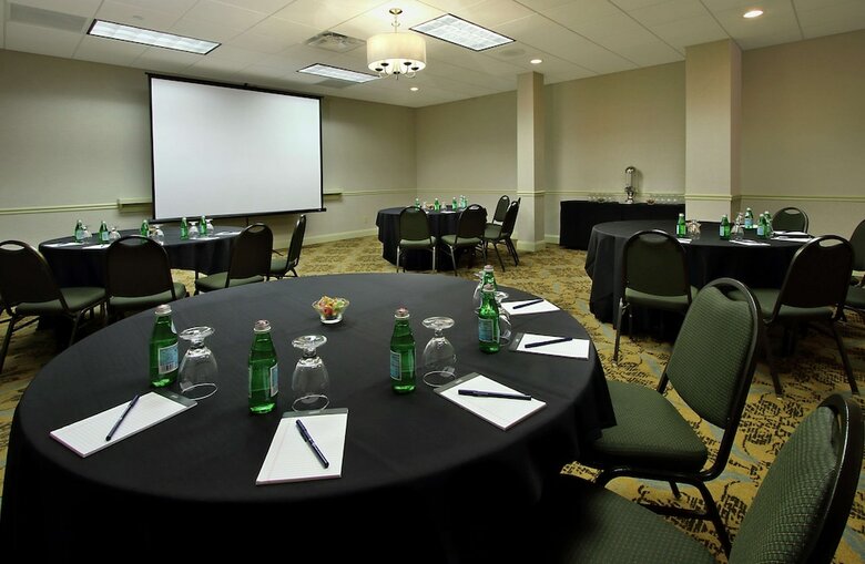 Hotel Doubletree By Hilton Mahwah