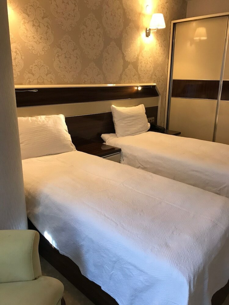 Armin Hotel