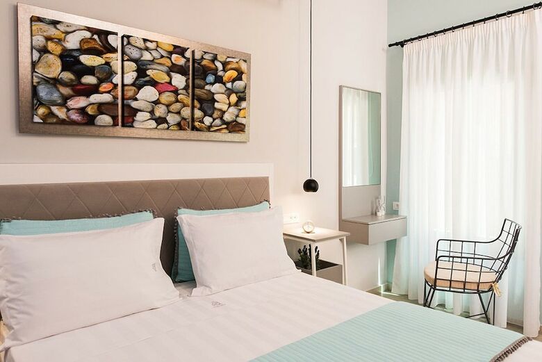 Hotel The 48 Suites