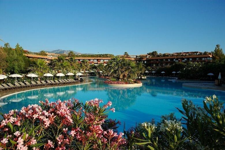 Hotel Acacia Resort