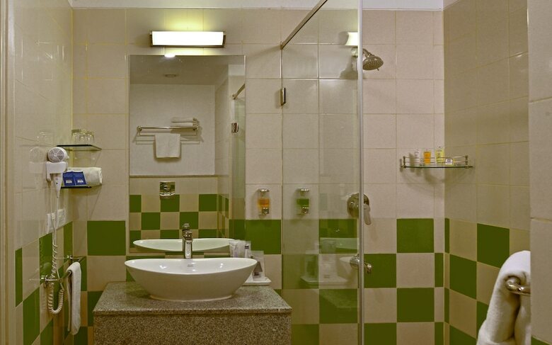 Hotel Grand Hometel Malad