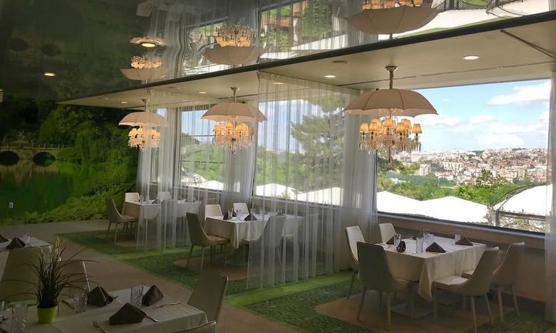 Park-hotel Raya Garden