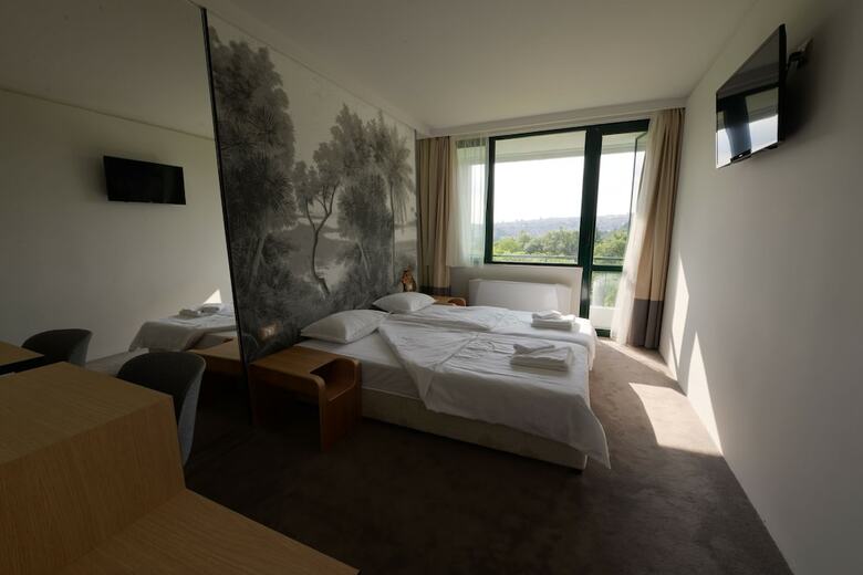 Park-hotel Raya Garden