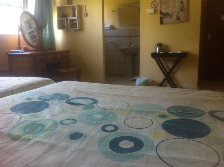 Hotel Sherwood Guest House