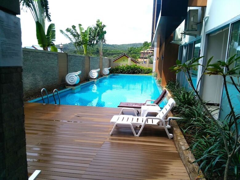 Apartamentos Seventh Condo Karon