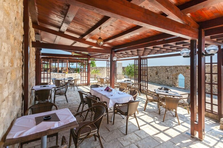 Hotel Kulla E Balshajve