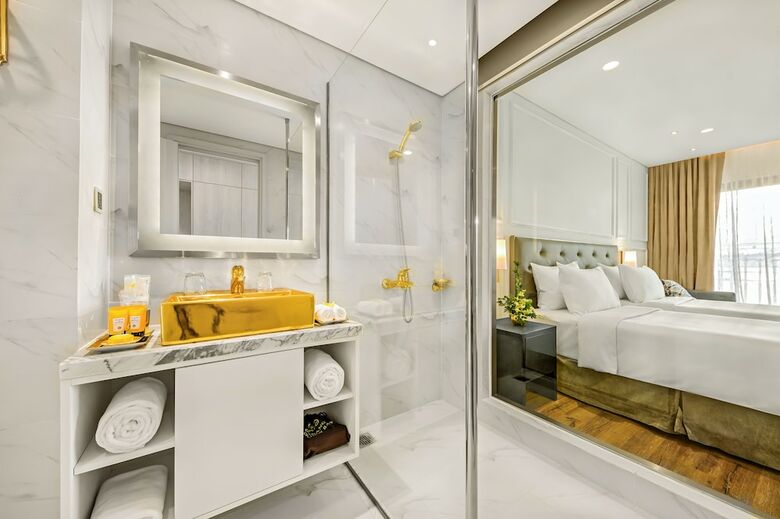 Hotel Danang Golden Bay
