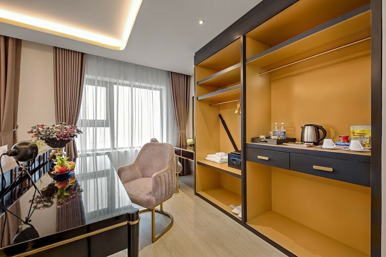 Hotel Danang Golden Bay