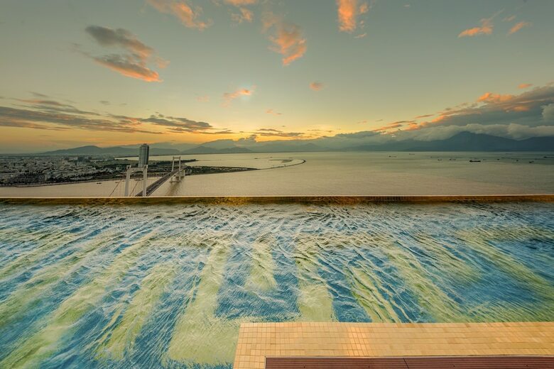 Hotel Danang Golden Bay