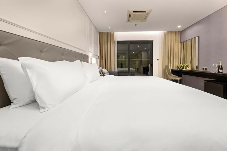 Hotel Danang Golden Bay
