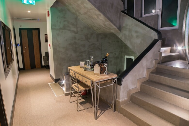 Hotel Andromeda Downtown Suites